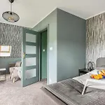 3 Bedroom Gorgeous In Σπίτι διακοπών Podamirowo