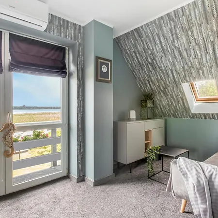 3 Bedroom Lovely Home In Podamirowo